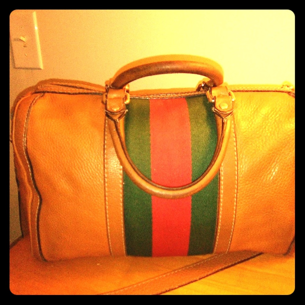 Gucci Handbag (Genuine 100%!!) Large